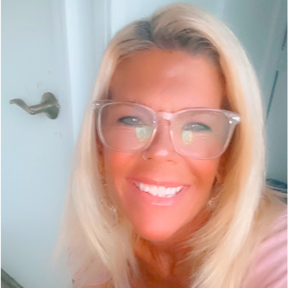 Meet your Posher, Kimberly